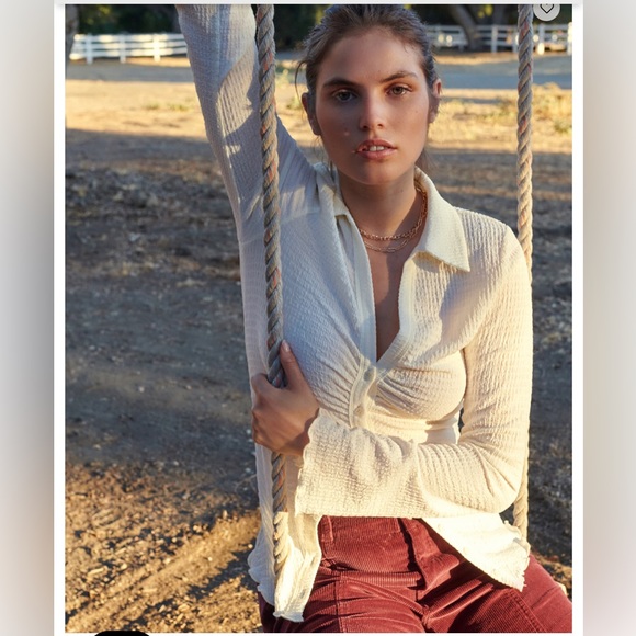 NWT West of Melrose button down blouse (slightly sheer) - Picture 4 of 5